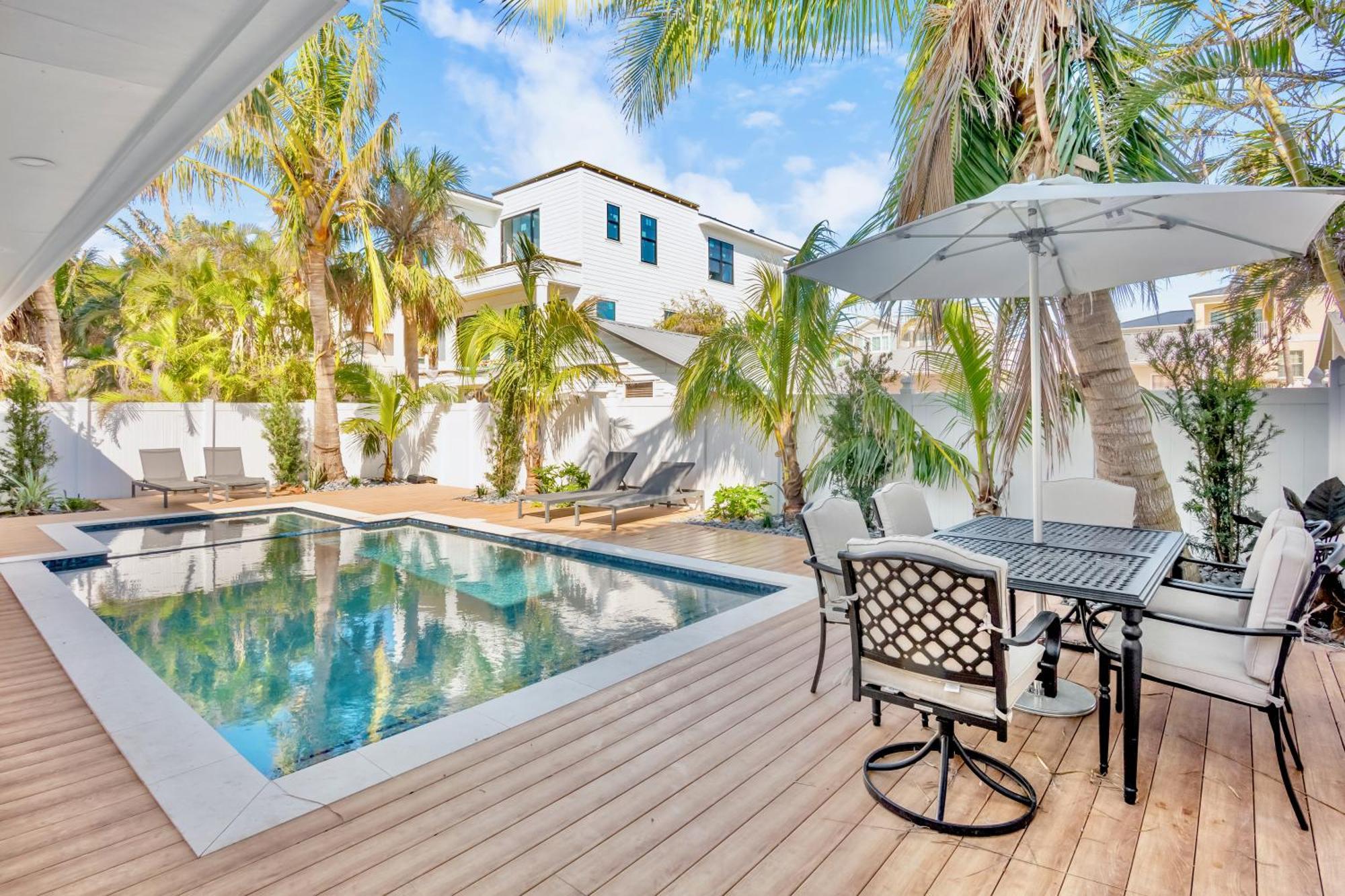 בראדנטון ביץ' Captain'S Quarters At Anna Maria Island Inn מראה חיצוני תמונה